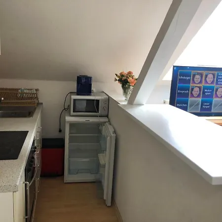Апартаменты 45 M² Maisonette-wohnung In Uni-/hauptbahnhofnaehe Дуйсбург