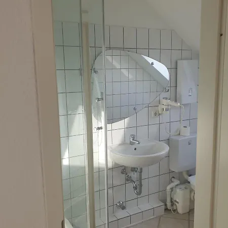 45 M² Maisonette-wohnung In Uni-/hauptbahnhofnaehe Appartamento *