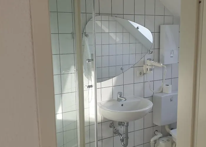 45 M² Maisonette-wohnung In Uni-/hauptbahnhofnaehe Apartment *