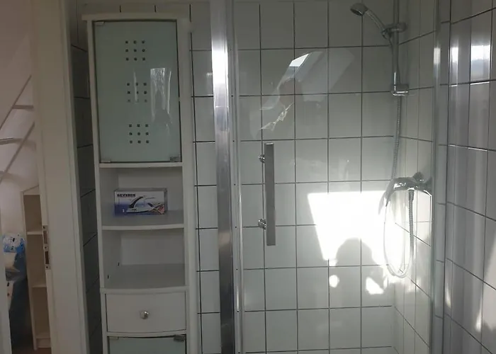 45 M² Maisonette-wohnung In Uni-/hauptbahnhofnaehe Apartment *